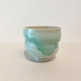 湯呑み / バージニア・クリセヴィシュート