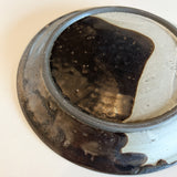 お皿 / バージニア・クリセヴィシュート