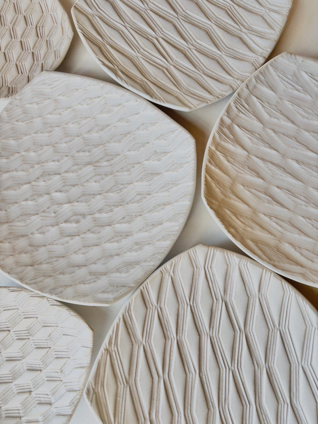 小林悠 陶展 / June 21 – 29, 2025 – Gallery John -Kamakura-