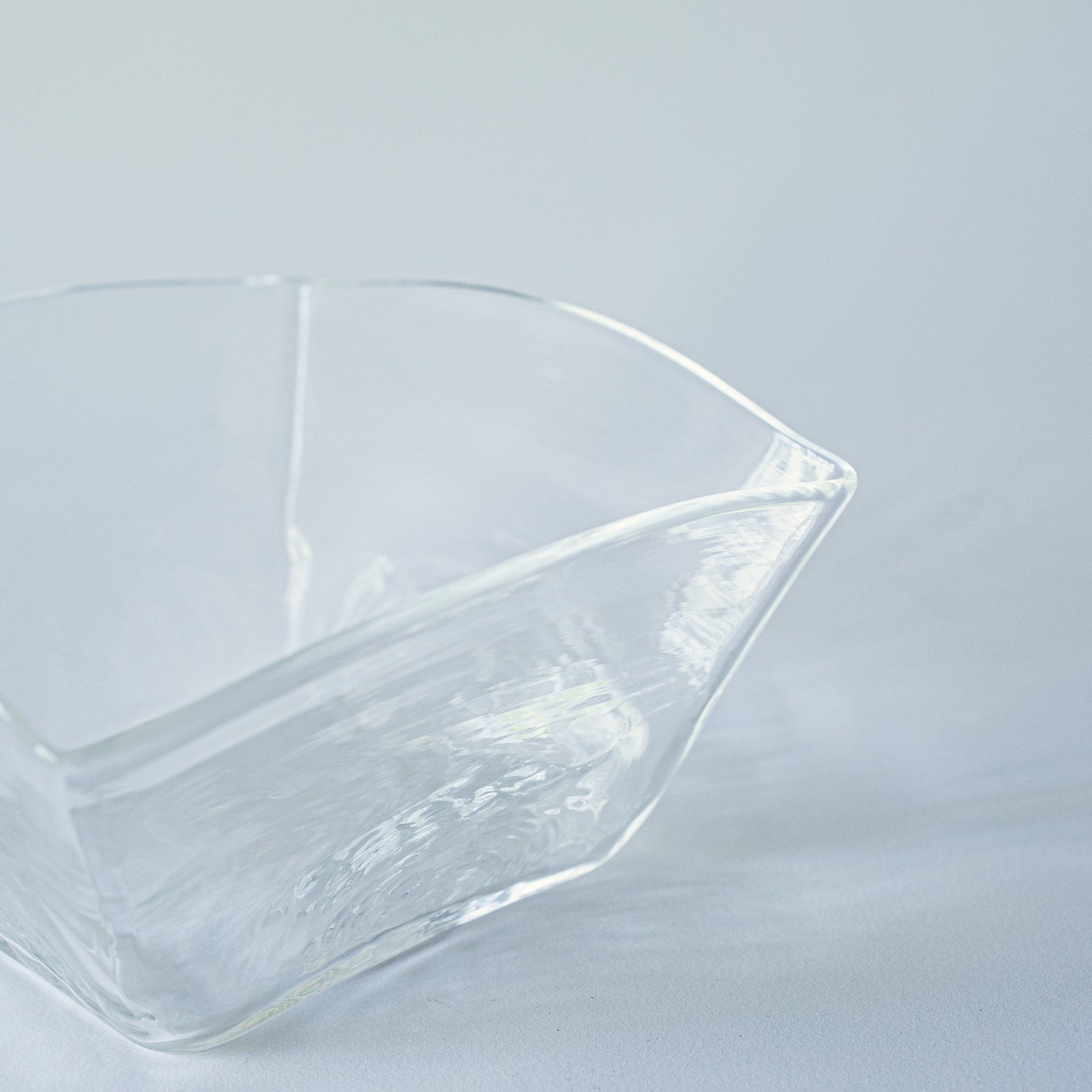 希少　益子窯　米陀寛　作　鮒之遊図　角瓶 希少品・興樂園製・希少品・興樂園製・40年前の作品【龍山作・浪