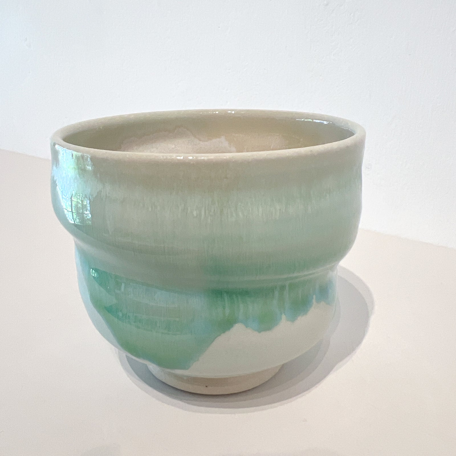湯呑み / バージニア・クリセヴィシュート – Gallery John -Kamakura-